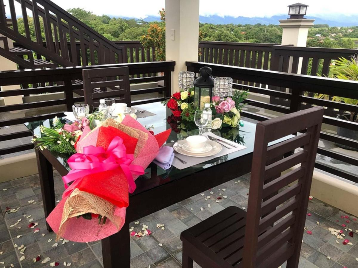 Villa Esmeralda Bryan'S Resort Hotel And Restaurant Palayan City Buitenkant foto